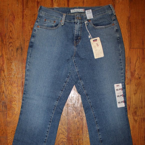 BNWT Levis 550 Boot-Cut Jeans - Picture 3 of 7